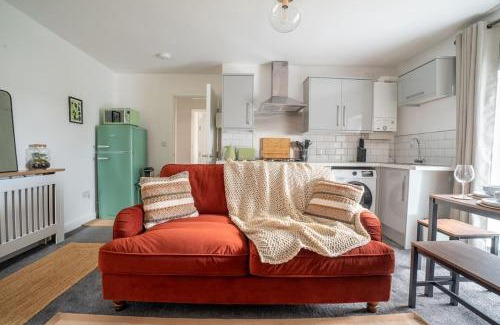 Yeadon Apartment | The Station Inn Apartment