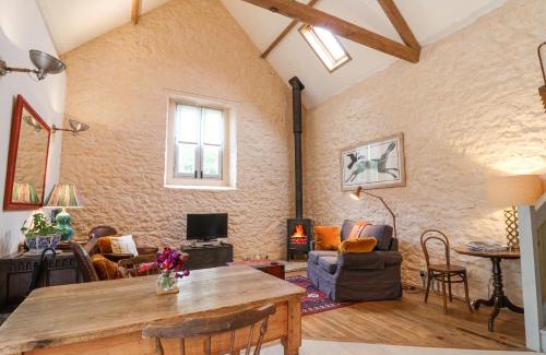 West Compton House | The Stone Barn