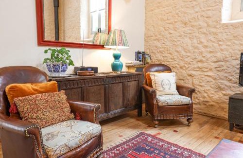 West Compton House | The Stone Barn