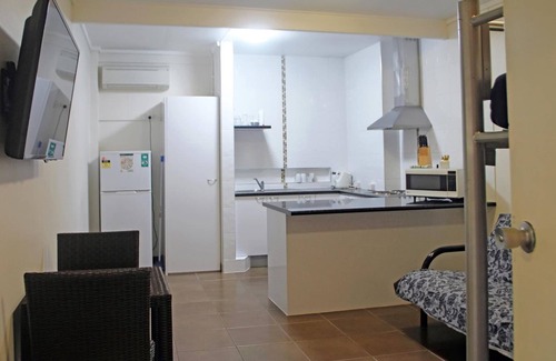 Katherine Hotel | The Stuart Hotel-Motel