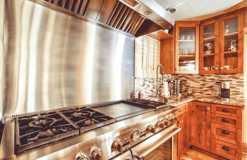 Sugar House House | The “Sugar House”: A Cook's Paradise