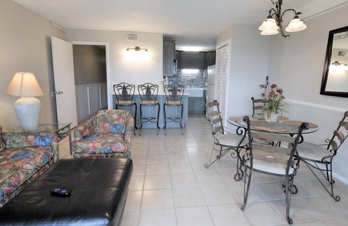 Bel Air Condo | The Summit PCB 127 * 1 Bed, 1.5 Bath 1st floor * Remodeled & Near HOT TUBS