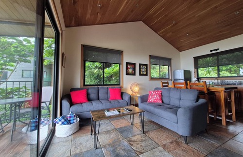 Monteverde Cabin | The Sun House 2 a charming 2-bedroom villa in tranquil Monteverde