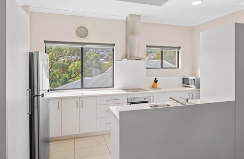 Yallingup Apartment | The Surf Hub Vibrant Yallingup Beachfront Living