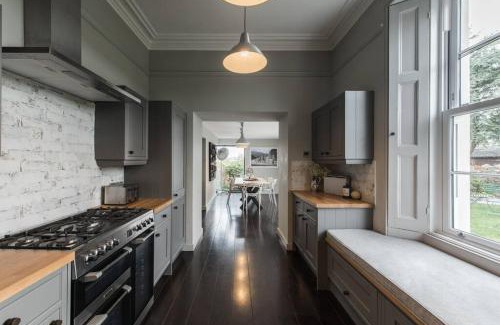 Kingskerswell House | The Surveyors House Devon, Luxury Victorian Villa in Torbay