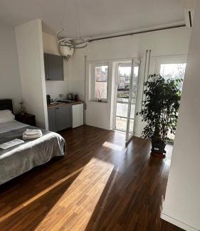 Quartiere XIII Aurelio Apartment | The Swan City Center