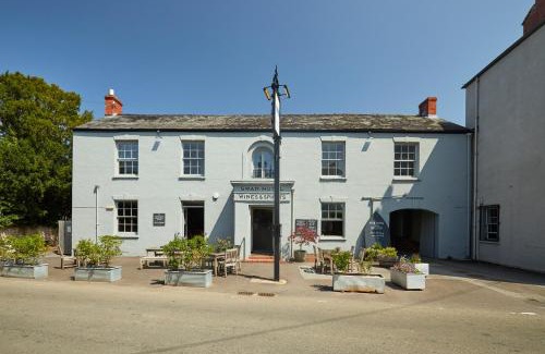Wedmore House | The Swan