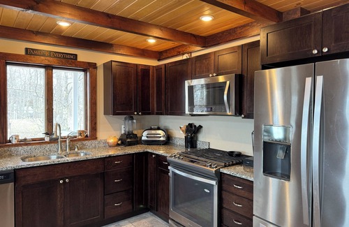 Belfast Ski Chalet | The Swan Lake House-Lakefront home with private beach