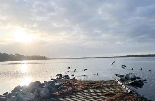 Buff Point House | The Swan Lakehouse, on Budgewoi Lake