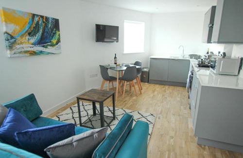 Rhosneigr House | The Swell by Guestz