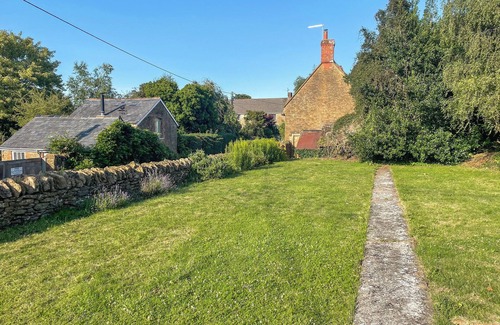 North Perrott Cottage | The Telephone Box at The Old Post Office