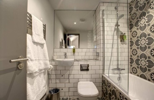 Temple Cloud Bed & Breakfast | The Temple Inn