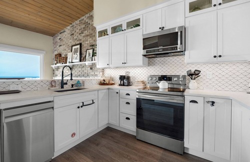 Seaside Condo | The Tides by the Sea - Entire rental unit in Seaside, Oregon, United States