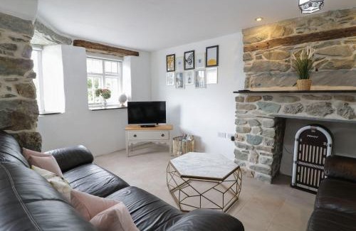Dolgellau House | The Toll House