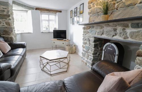 Dolgellau House | The Toll House