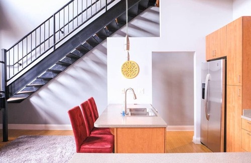 Wholesale District Apartment | The Top Floor Penthouse 4 BR 3 Bath 2,000 Sq. Ft.
