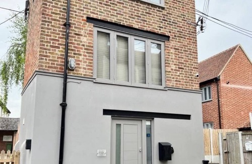 Beckingham Cottage | The Tower, 1 bed, 1850's Tiny House