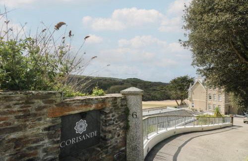 Newquay House | The Tower, 5 Corisande Manor