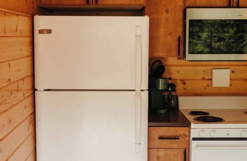 Lakeside Apartment | The TREE HAUS: A Montana Tiny Cabin Forest Retreat