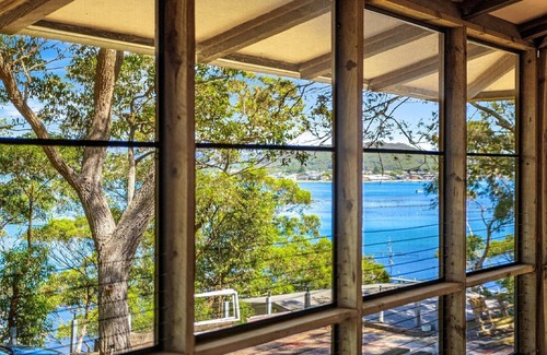 Killcare House | The Treehouse on Hardys by HolidayCo.
