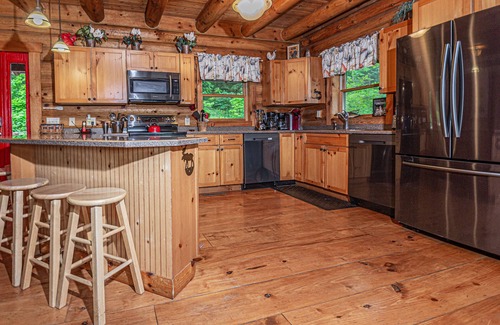 McHenry Cabin | The Treehouse