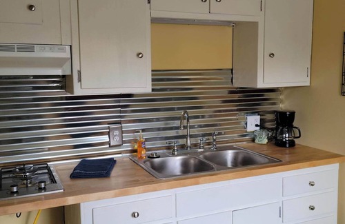 Napoleon Apartment | The Treehouse