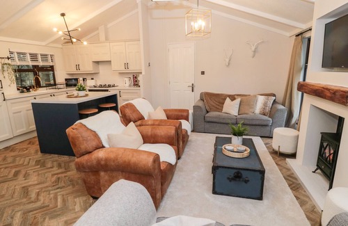 Swarland Cottage | THE TREELINE, pet friendly, with a garden in Felton
