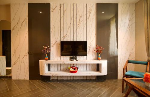 Pushkar Hotel | The Triple Seven - A Luxury Boutique hotel best Mountain view in Pushkar