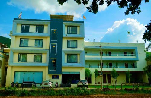 Pushkar Hotel | The Triple Seven - A Luxury Boutique hotel best Mountain view in Pushkar