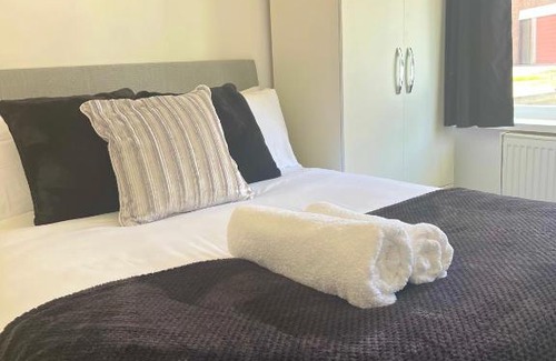 Rednal House | The Ultimate Home Away from Home