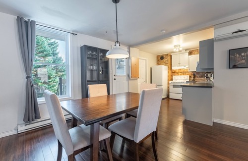 Sainte-Marie Apartment | The Urban Stay | Air conditioning | Workplace