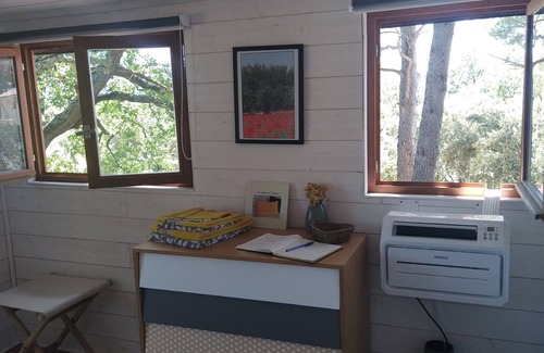 Saint-Hippolyte-le-Graveyron Cabin | The Ventoux hut
