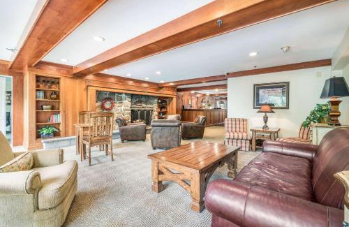 Waterville Valley Hotel | The Valley Inn, an Ascend Collection Hotel