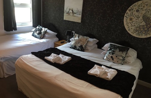 Burnham-on-Sea Bed & Breakfast | The Victoria Hotel