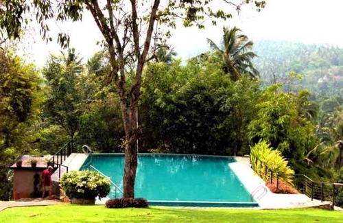 Rajawella Bed & Breakfast | The Victoria Nest Bungalow