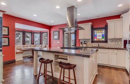 Steamboat Springs House | The Victorian Chalet