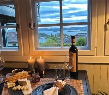 Nordstrand Apartment | The View Guesthouse at Ekeberg -10 min by tram to Oslo S