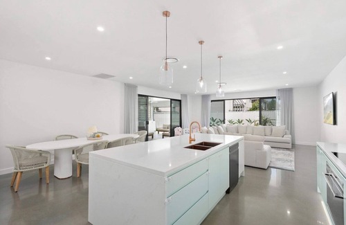Shellharbour House | The Village Home - Pool, Sauna, Pet Friendly