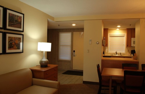 Lincoln Condo | The Village of Loon Mountain