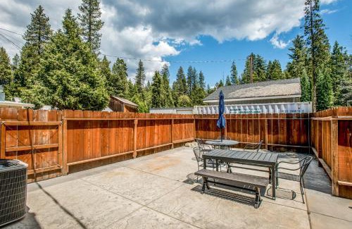 Shaver Lake House | The Villager