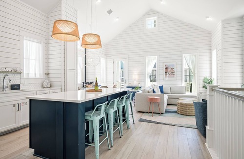 Port Aransas House | The Violet Palm 220 LAU