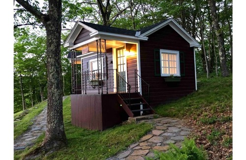 North Adams House | The Wampanoag Cabin @ The Wigwam Western Summit