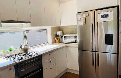 Brisbane Waterfront House | The Warehouse Island Retreat - a Beautiful Home With Great Amenities!