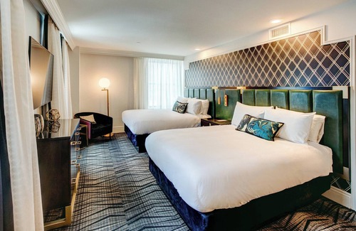 Sioux City Hotel | The Warrior Hotel, Autograph Collection