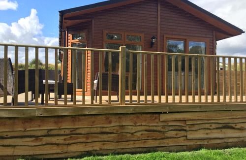 Morpeth Ski Chalet | The Warwick lodge