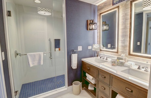 Huntington Beach Resort | The Waterfront Beach Resort, A Hilton Hotel