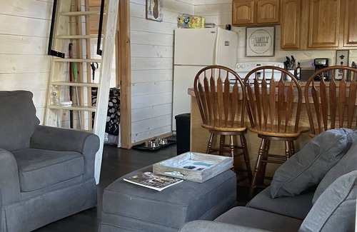 Smithfield Cottage | The WATERING HOLE...Cozy cottage with AMAZING sunsets on North Pond!