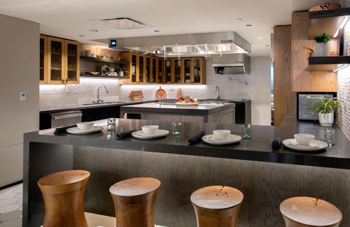 Downtown Los Angeles Hotel | The Wayfarer Downtown LA, Tapestry Collection by Hilton