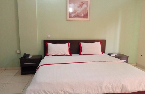 Abuja Hotel | The Weavers Hotel
