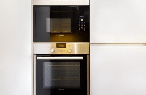 Spitalfields Apartment | The Wentworth Apartment - Sleeps 4